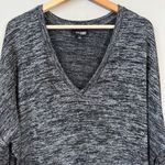 Wilfred Aritzia  Free Devinette V-Neck Sweater Pullover Women's Large Gray Cozy Photo 6
