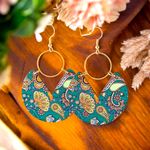 Vibrant Geometric Unique Shape Line Accents Delicate Flower Pattern‎ Earrings Photo 8