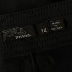 prAna SZ 14 Zion Olivia Shorts Stretch Mid-Rise Pockets Zip-Fly UPF 50+ Black Photo 4