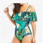 Boutique Green Yellow Tropical Floral Off Photo 1