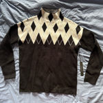 Tahari  NWT Sweater Photo 0