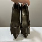 Stuart Weitzman Bronze Bow Detail Leather Pumps Size 7 small kitten heel Photo 5
