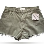 #40 NWT MOTHER Denim The Dodger Short Short Fray in Mermaid Green Size 31 Photo 4