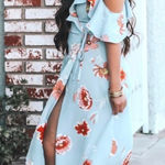 Forever 21 ✨ Open-Shoulder Floral Wrap Dress✨ Photo 0