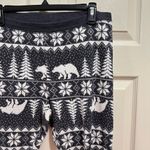 Old Navy  gray winter design thermal leggings size Large Photo 2