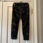 Zyia Forest Camo Luxe Capri Leggings Size 6/8 Photo 2
