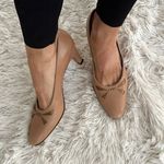 H&M Rayne Ltd. Tan & Gold Leather Almond Toe Pumps Luxury British Footwear Sz 8 Photo 0