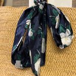 Draper James Two Strap Straw Purse with Removable Silky Navy Floral Tie Photo 3