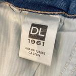 DL1961  Mara Instasculpt Straight Ankle Denim Blue Jeans Fringe Hem EUC Sz 25 Photo 4
