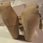 Dream Paris Dream Pairs Hi-Chunk Heel Strap Sandals. New in Box. Beige Suede. Size US8 Photo 3