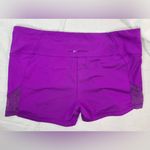Under Armour  Heat Gear M  Vibrant Purple Athletic Shorts Photo 5