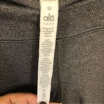 Alo Yoga Leggings Gray With White Trim Size Medium Photo 5