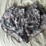 Lululemon Hotty Hot Short 2.5” Photo 2