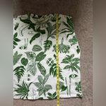Farm Rio  Forest Soul Mix T-Shirt Tee in Green and White Floral Size Medium Photo 12