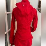 Lululemon Run VINTAGE Make A Break Jacket in ‘Currant’ Photo 4