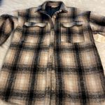 Altar'd State Very cute, oversized, shacket. Perfect to pair with a dress and thigh high boots Photo 11