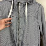 SO  Jacket Womens Medium‎ Blue Stripe Field Full Zip Flap Pocket Lightweight New Photo 4