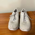 Hoka  Women's Arahi 4 White Copper Sneaker Running Athletic Workout 10.5‎ Photo 5