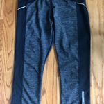 Head  Cropped Leggings Photo 0