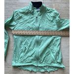 Nike  women Lightweight Windbreaker Running Green  Jacket Athletic Zip-Up M‎ Photo 2
