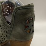 Musse & Cloud Musse &‎ Cloud Athena Leather Gray Laser Cutout Ankle Booties Size 7 Photo 1