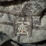 Sweaty Betty  Garudasana Lightweight Crop Yoga Trouser Pants Black/Gray XXS Photo 3