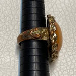 None Vintage Costume Jewelry Oval-Shaped Amber Stone Gold Tone Ring Size 9 Photo 1