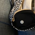 Lululemon Inspire Tight II Miss Mosaic White / Black Size 8 Ankle Length Photo 2