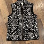 Charter Club  Woman Black & White Floral Velour Quilted Vest Size Petite 2 Photo 0