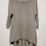 Alice + Olivia Tan Short Sleeve Crew Neck Tunic Sweater Photo 0