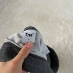 Aritzia TNA Gray Sports Bra Bralette Athletic Scoop Neck Sleeveless Activewear Size M Photo 4