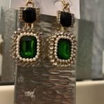 3/$15 D'Bello Green and pearl Dangle Earrings Photo 1