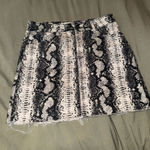 Tinseltown SNAKE PRINT MINI SKIRT Photo 0