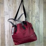 Mondani New York WeekenderTote/Duffle/Gym Bag Holds Sneakers & Yoga Mat … Photo 1