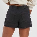 American Eagle '90s Boyfriend Cargo Short Photo 1