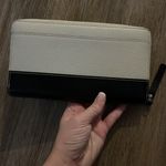 Kate Spade Wallet Photo 1