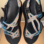 Chacos CHACO Vibram Women's Size 8 Black Sandals‎ Strappy Toe Loop Outdoor Shoes Photo 0