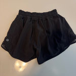 Lululemon  Shorts Hotty Hot 2.5" Black High-Rise Photo 1