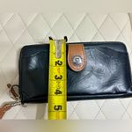 Stone Mountain Large Wrinkle Zip Around Wristlet Wallet Black Leather Photo 4