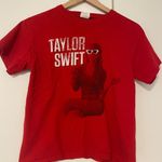 Gildan Taylor Swift Red Tour T-shirt Photo 0