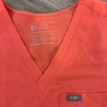 FIGS scrub top Photo 1
