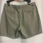 Eddie Bauer short shorts khaki green size 8 Photo 2