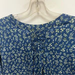 Jachs Girlfriend blue floral button down blouse with rounded hem size medium Photo 5