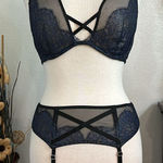 Victoria's Secret Victoria’s Secret Very Sexy Plunge Bra‎ And Garter Set Size 34D Photo 0