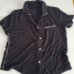 Stars Above  Black Pajama Set. White Trim. Short sleeve & capri bottoms. Size XS Photo 4