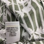 CEST. 1946, Women's Olive Green, floral Top, Sz M Size M Photo 4