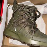 Nike  Tanjun High Rise Phantom Sneaker Boots size 5 Photo 5