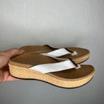 Vionic Mimi White Patent Leather Flower Accent Wedge Platform Sandals US 6 Photo 2