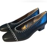 Hush Puppies Vintage Cap Toe Oxford Pumps in Navy & White. Classic Women's Sz 7M Photo 0