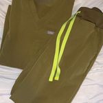 FIGS Scrubs Set Photo 1